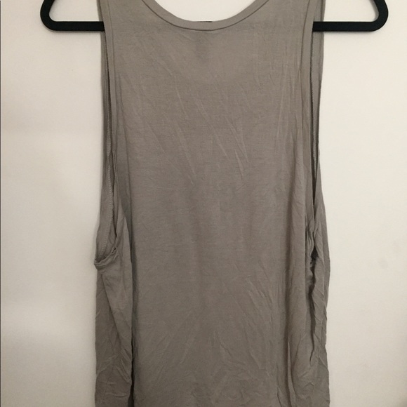 NWOT Woman’s muscle tee - Picture 3 of 3
